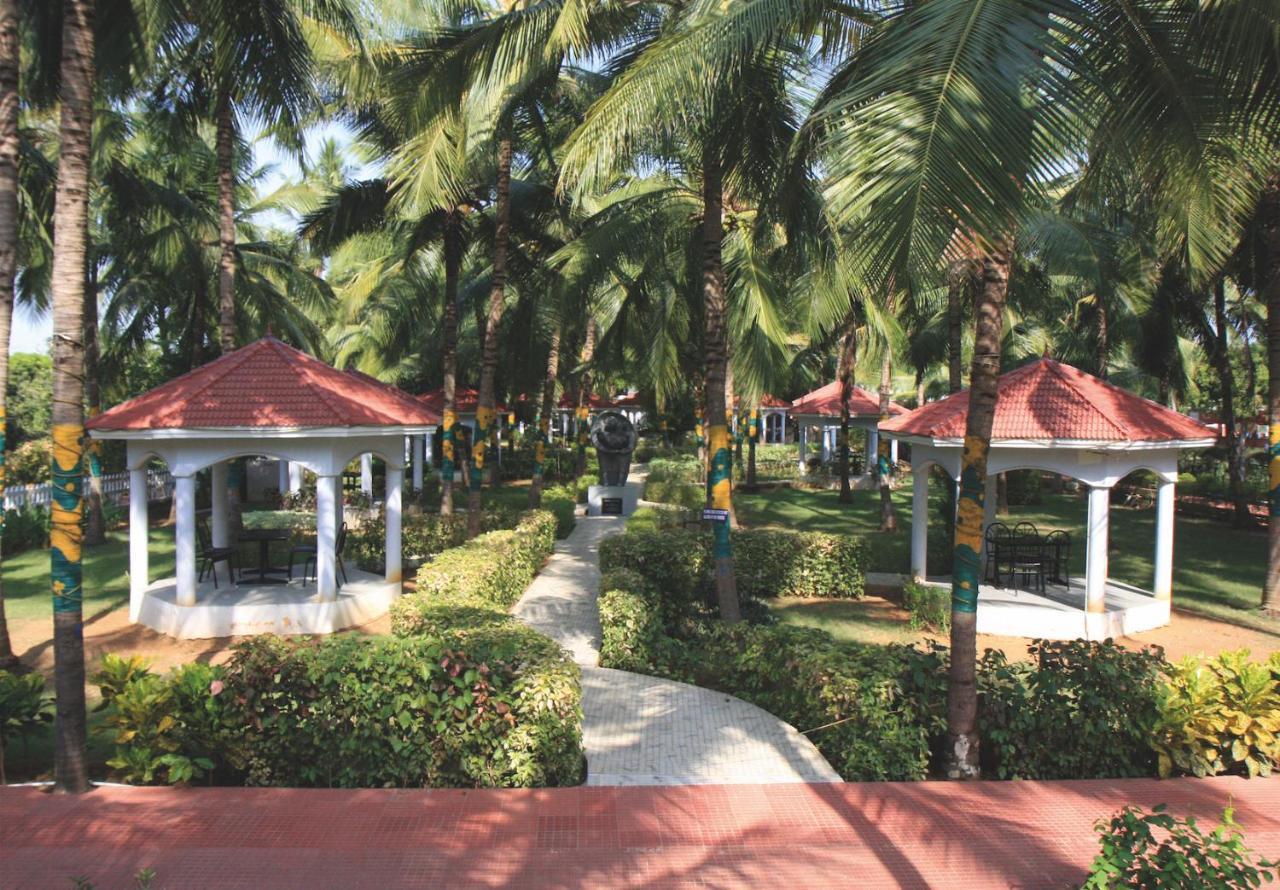 Celebrity Resort Chennai Tambaram Exterior photo